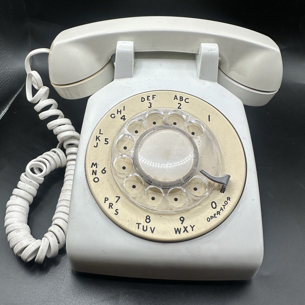 Vintage Western Electric Bell System White Cream 500 D/M Rotary Dial Telephone